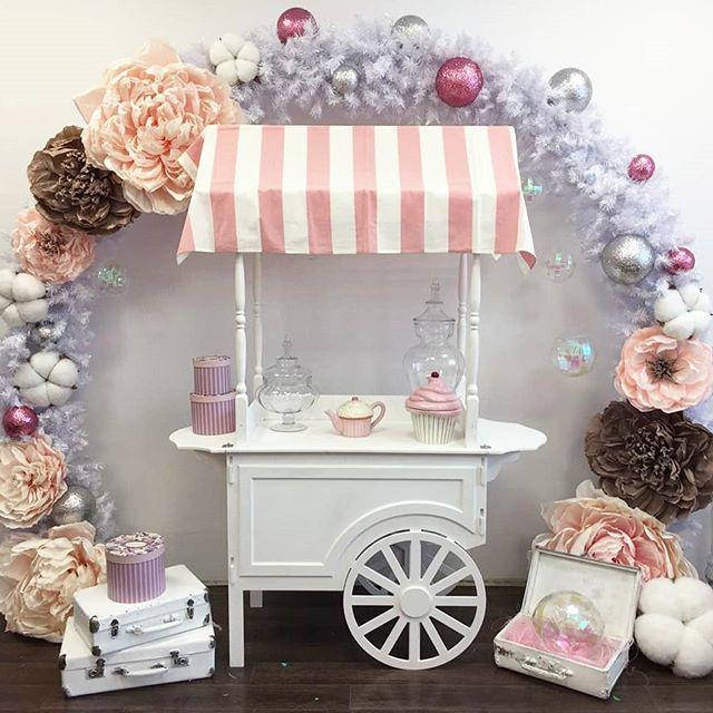 Анусқа салынған порно анасы қарау үшін оянып кетті