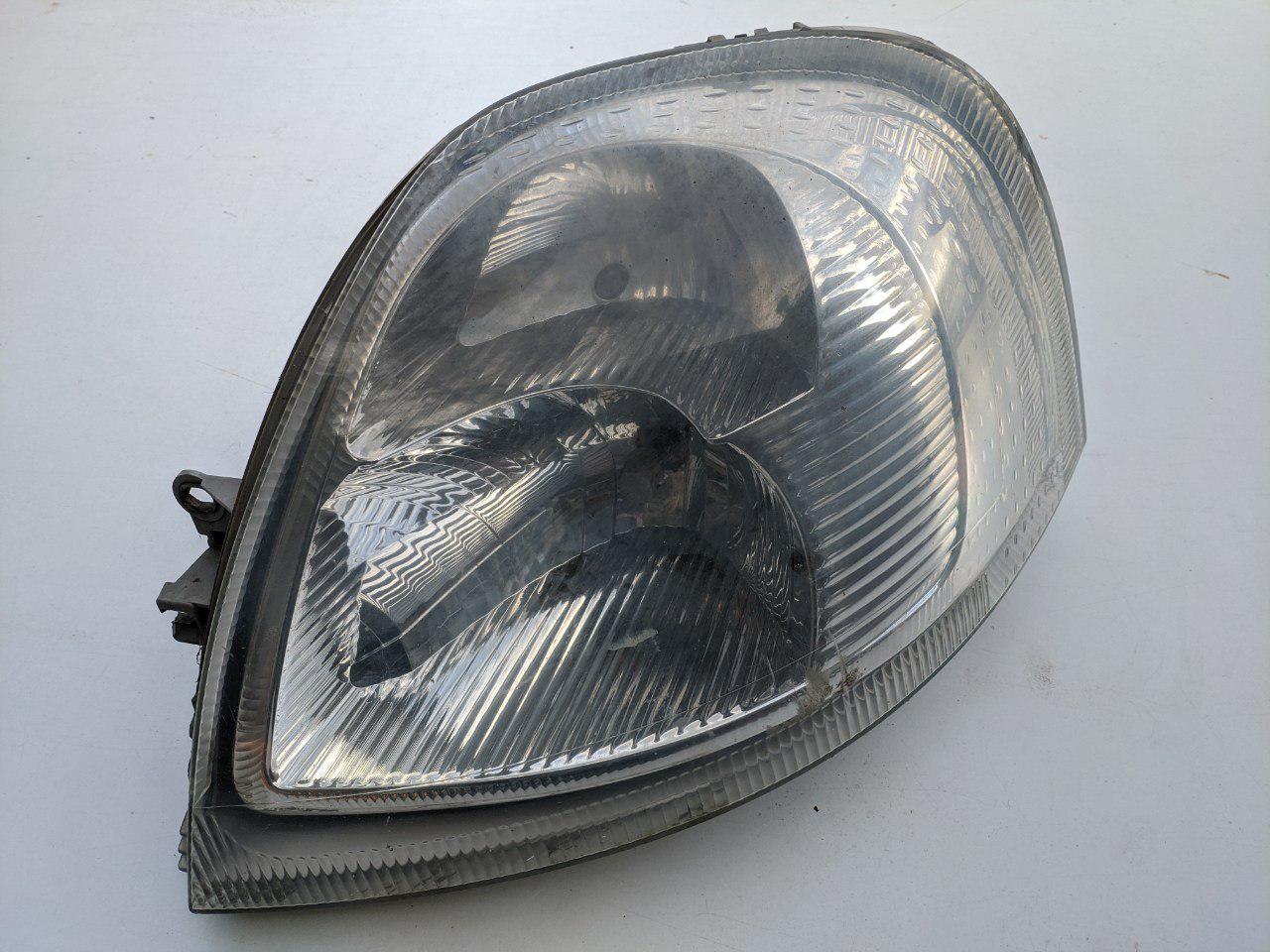Фара передня ліва Renault Master, Opel Movano 2003-2010, 8200163519 (Б/У)