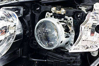 Toyota Camry XV55 — заміна лінз на біксенонові Hella 3R