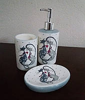 Набор для ванной керамический с объемным рисунком Влюбленные коты: диспенсер 375мл, мыльница, стакан 300мл