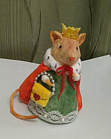 Ватная коллекционная игрушка королева мышь , выполнена по старинной технологии