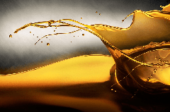 Групи масел, у чому відмінності? Чому "мінералка-полусинтетика-синтетика" такою не є?