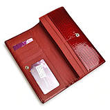 Гаманець жіночий шкіряний лаковий з тисненням під крокодила (червоний), фото 4