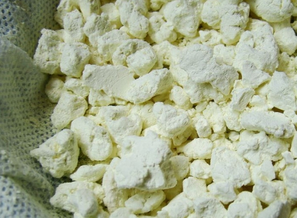 Cера гранульована