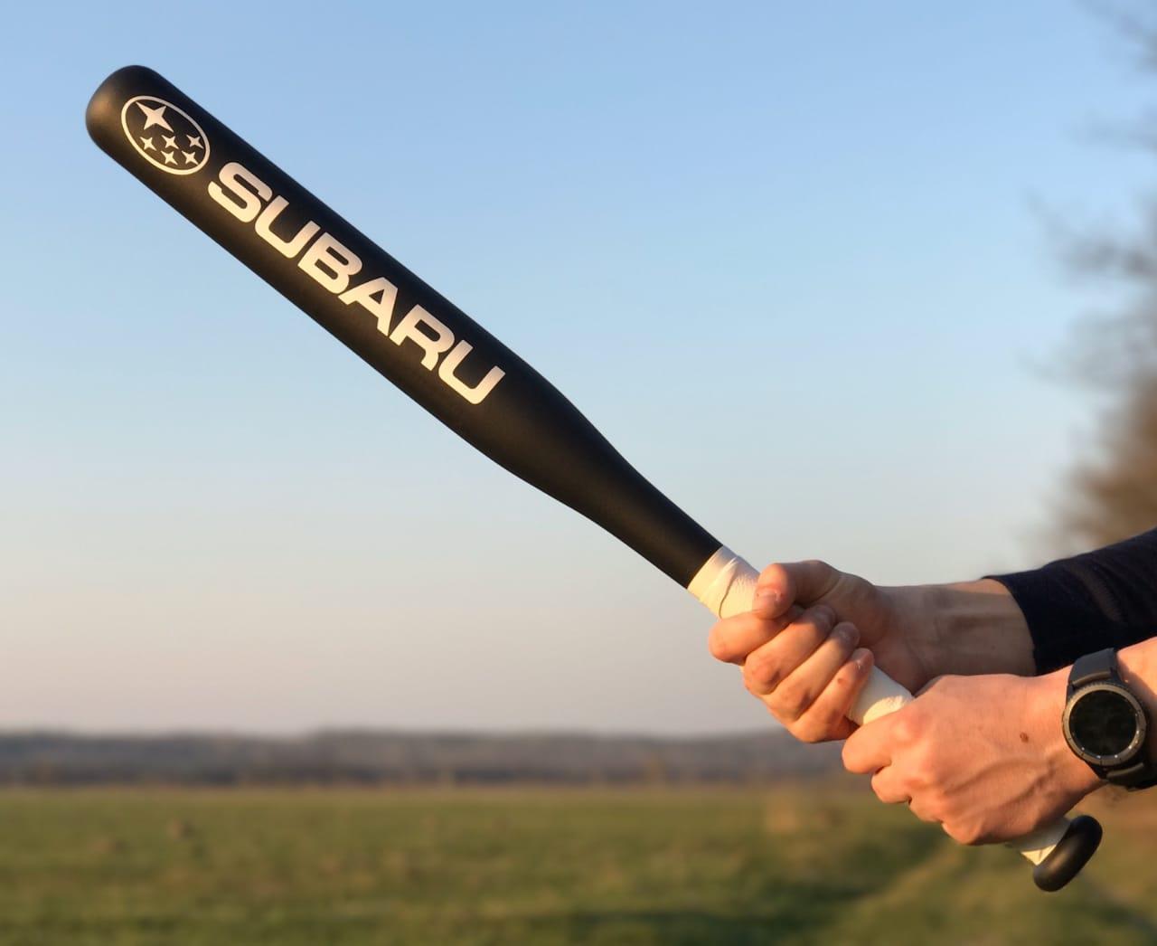 Бейсбольна автомобільна біта "Subaru"