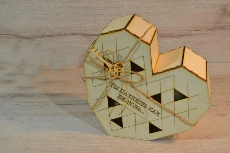 Дерев'яна коробка для паковання. Подарункова коробка. Сердце, фото 1