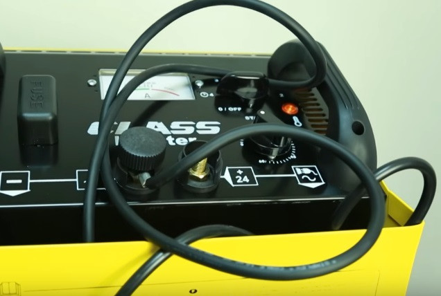 Можливості пуско-зарядний пристрій DECA CLASS BOOSTER 5000 E