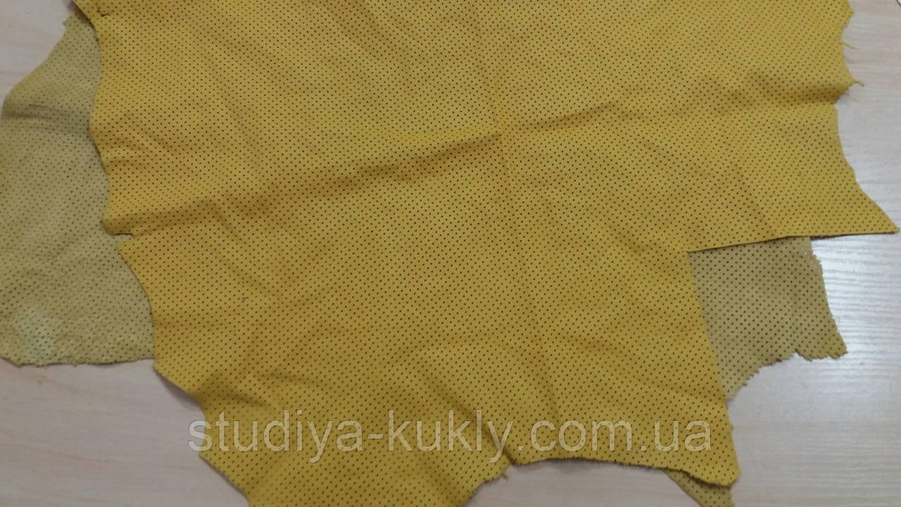 Рукавична шкіра для ляльок. №31 Тонка, перфорована.