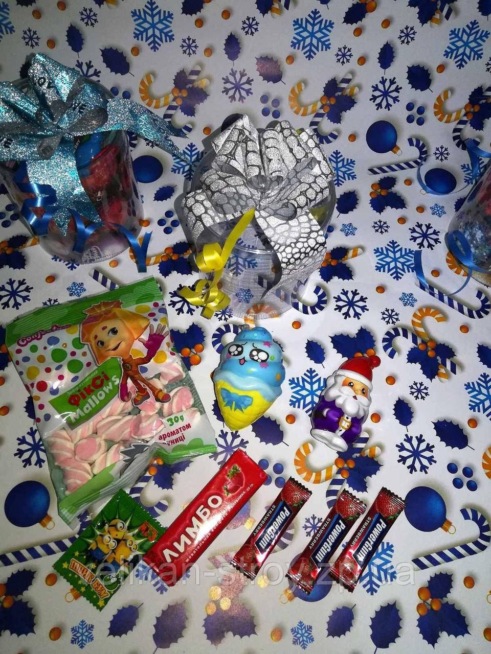 Новорічний солодкий подарунок Sundy Box T зі Сквішом тістечка