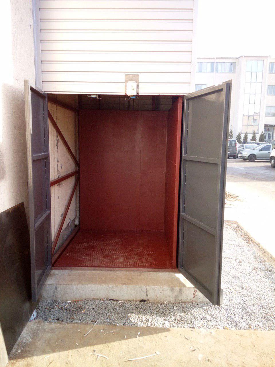 Грузовой лифт подъемник снаружи здания шахтного исполнения - фото 1 - id-p1094842083