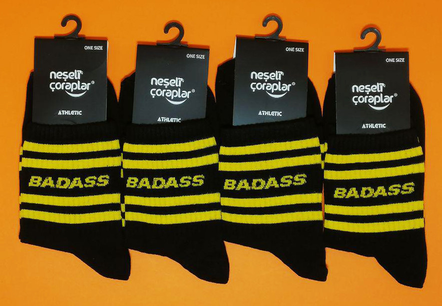 Шкарпетки Neseli Athletic Badass з жовтими полосками, One size (37-43)