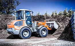 Фронтальний навантажувач Menzi Weycor Muck AR420