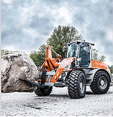 Фронтальний навантажувач Menzi Weycor Muck AR580