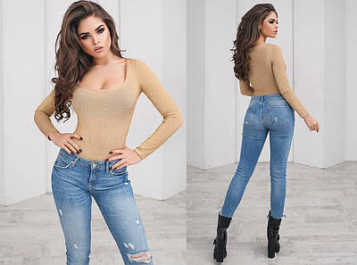 Стильний блискучий боді з глибоким декольте