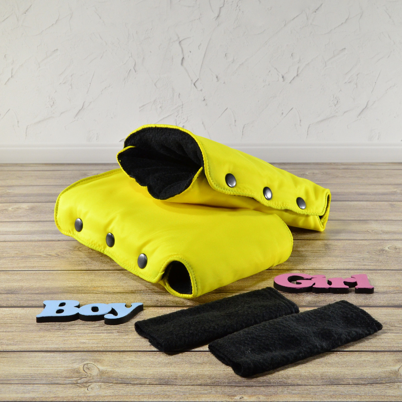 Муфта рукавички роздільні, на коляску / санки, облягаючі, для рук, чорний фліс (колір - жовтий)