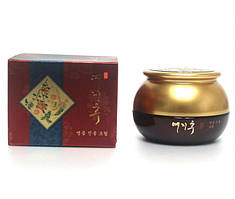 Омолоджувальний крем із женьшенем Yezihu Red Ginseng Cream