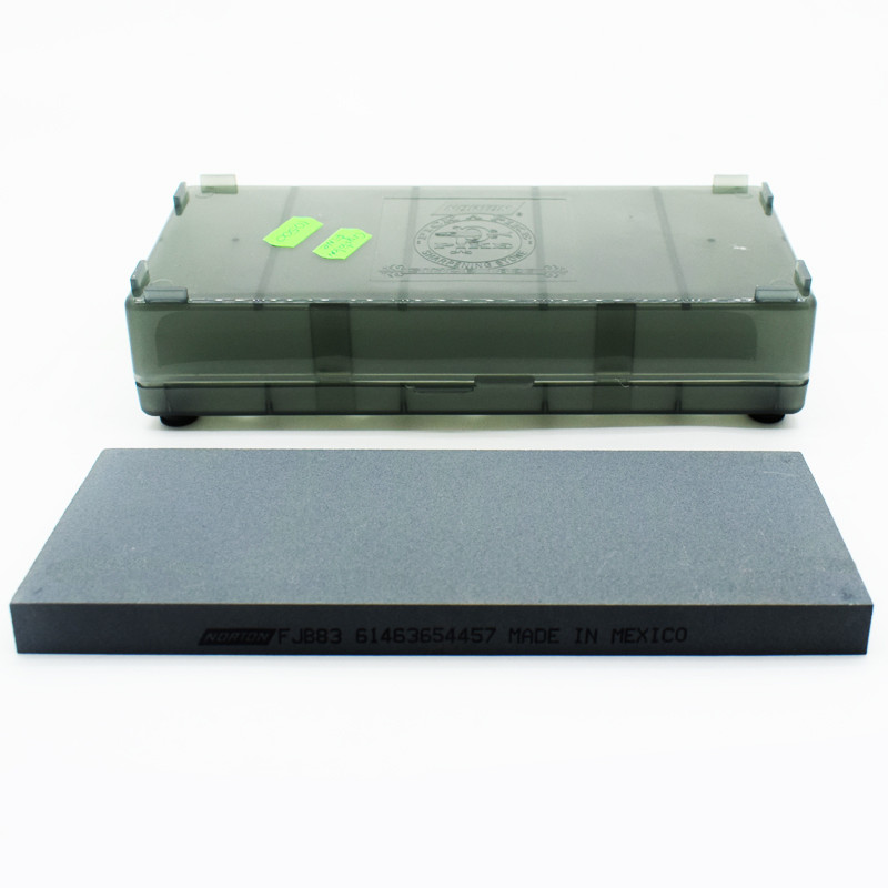 Точильний камінь Norton Crystolon Bench Stone 8х3х1/2 дюймів Fine арт.10500