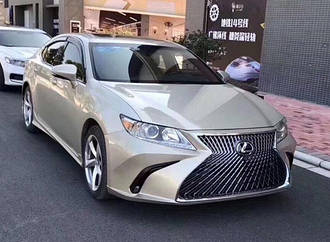 Передній бампер Lexus ES 2013-2015 р. у стилі 2016-2017