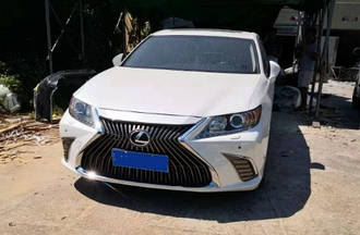 Передній бампер Lexus ES 2013-2015 р. у стилі 2018+