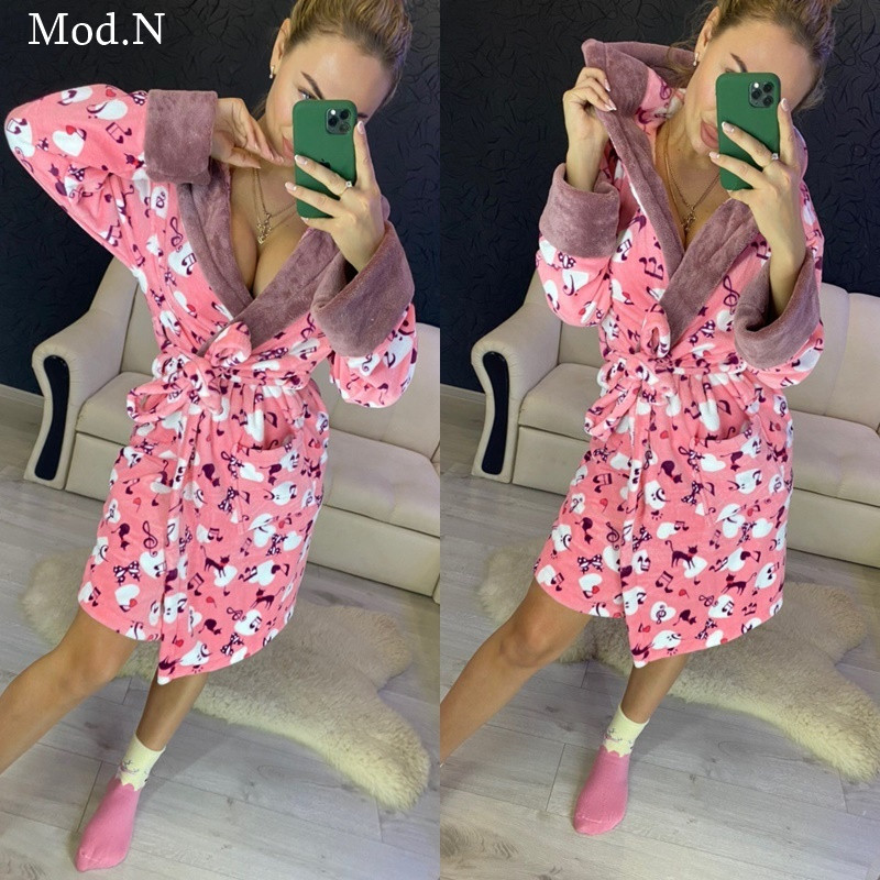 Халат теплий м'який короткий жіночий рожевий ноти котики з капюшоном, фото 1