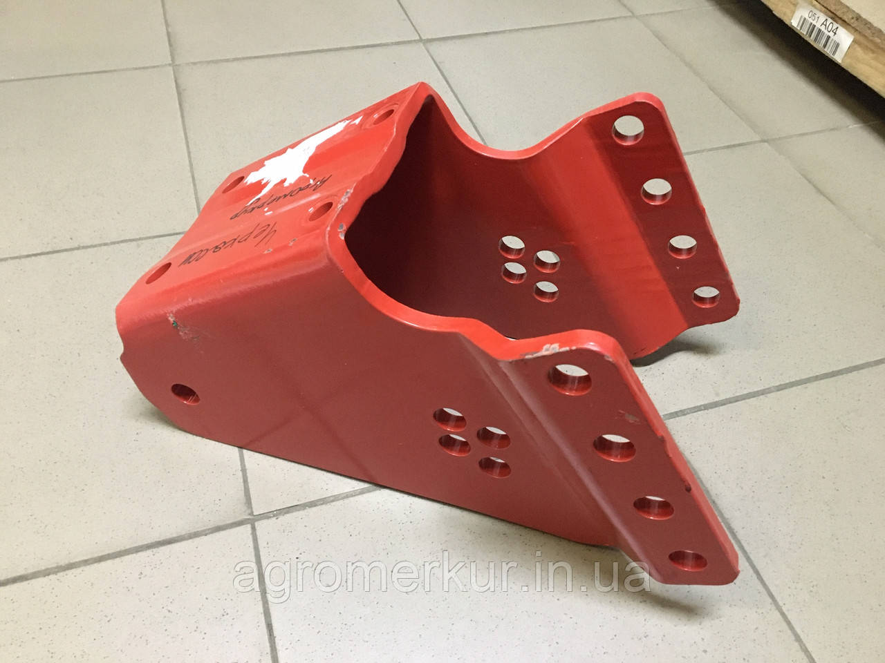Кронштейн KK085993R KVERNELAND