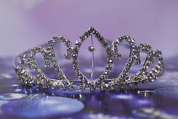 Корона на свято для дівчинки з камінням гірський кришталь