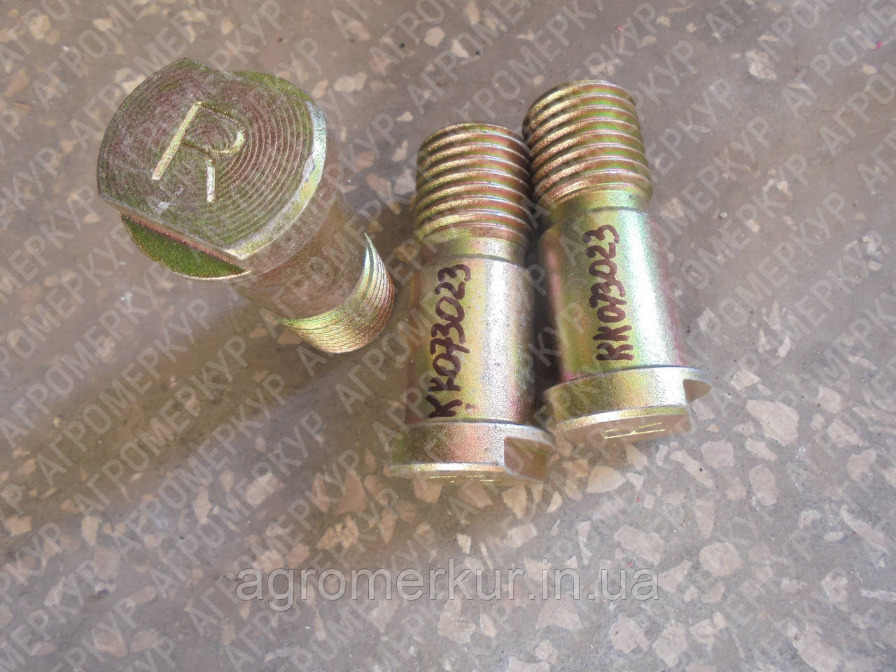 Болт лівий M30X72 KK077024