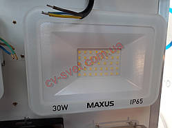 Світлодіодний прожектор 30 ватт, LED 30w MAXUS 1-MFL-02-3050, 5000K білий корпус
