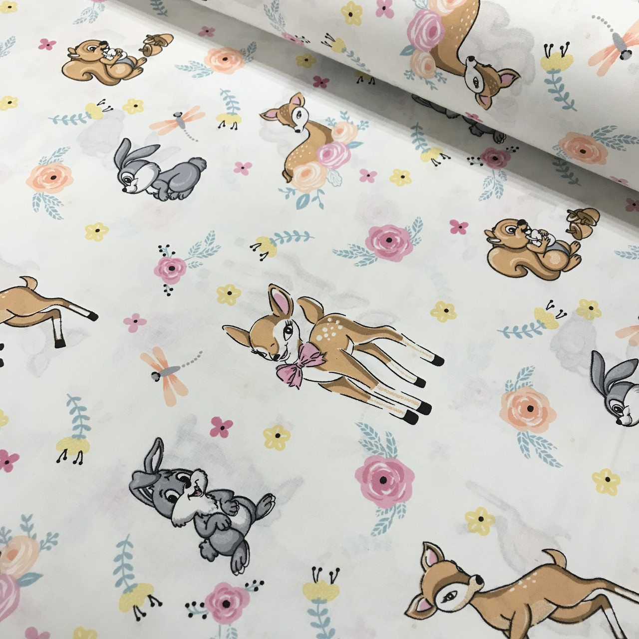 Тканина поплін бембі, зайчики, білочки з квітами на білому (ТУРЦІЯ шир. 2,4 м) (R-S-0560), фото 1