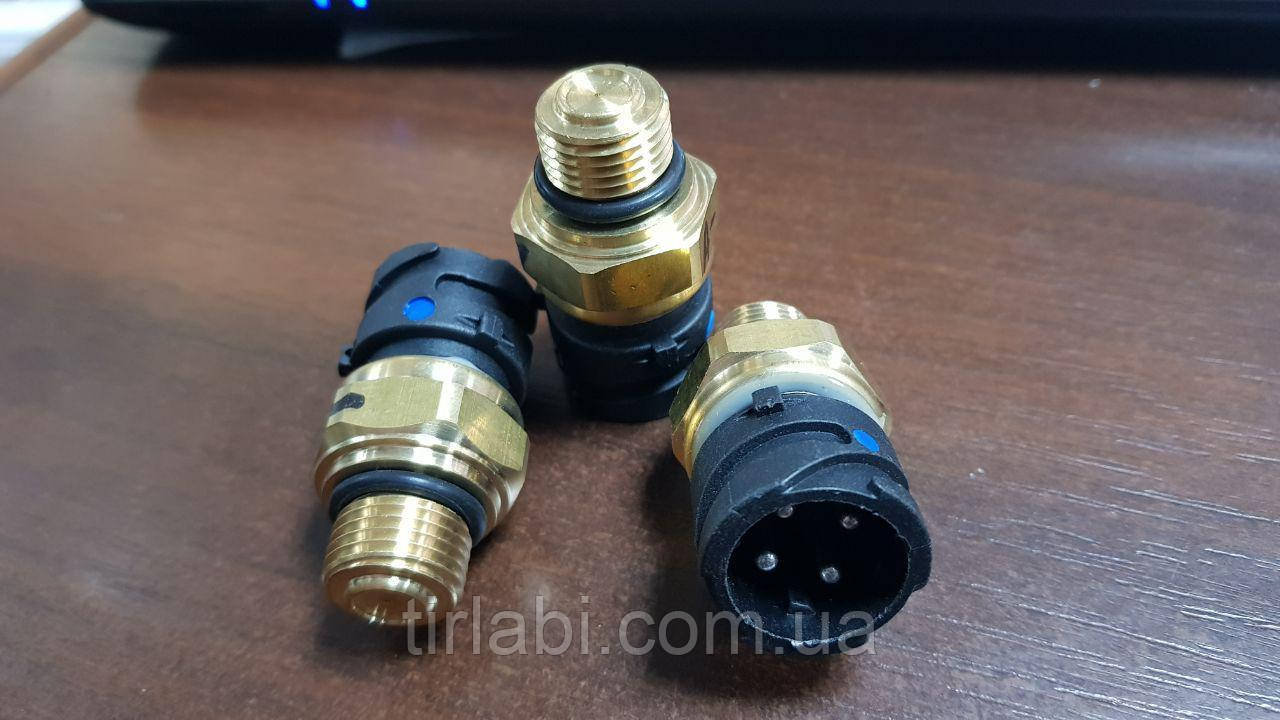 Датчик давления масла вольво s40 2. Датчик давления масла вольво. Датчик давления картерных газов volvo fh12. Датчик давления масла volvo fh12. Датчик давления масла вольво фш 12.