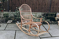 Кресло качалка плетеная | Кресло-качалка плетеное из лозы и покрыта масляным лаком | кресло качалка для дачи
