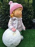 Фігурка новорічна Дівчинка з великою сніжкою (висота  38 см.), фото 2