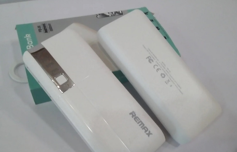 Power bank Remax 60000 mAh 2USB+LED ліхтар Портативне заряджання Зовнішній акумулятор.