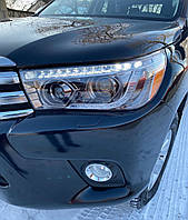 Передние фары LED тюнинг оптика Toyota Hilux Revo (2015+) ксенон