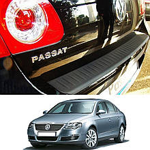 Пластикова накладка заднього бампера для Volkswagen Passat B6 4dr sedan 2005-2010