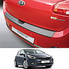 Пластикова захисна накладка на задній бампер для KIA Cee'd Mk2 5dr 2012-2015
