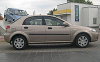 Молдинги на двері для Сhevrolet Lacetti 5 Dr хетчбек 2004+