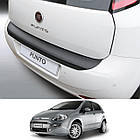 Пластикова захисна накладка на задній бампер для Fiat Punto III 2012-2018