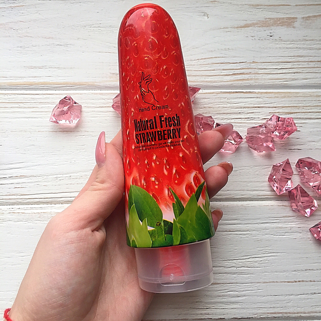 КРЕМ ДЛЯ РУК NATURAL FRESH STRAWBERRY ПОЛУНИЦЯ, 100 ГРАМ