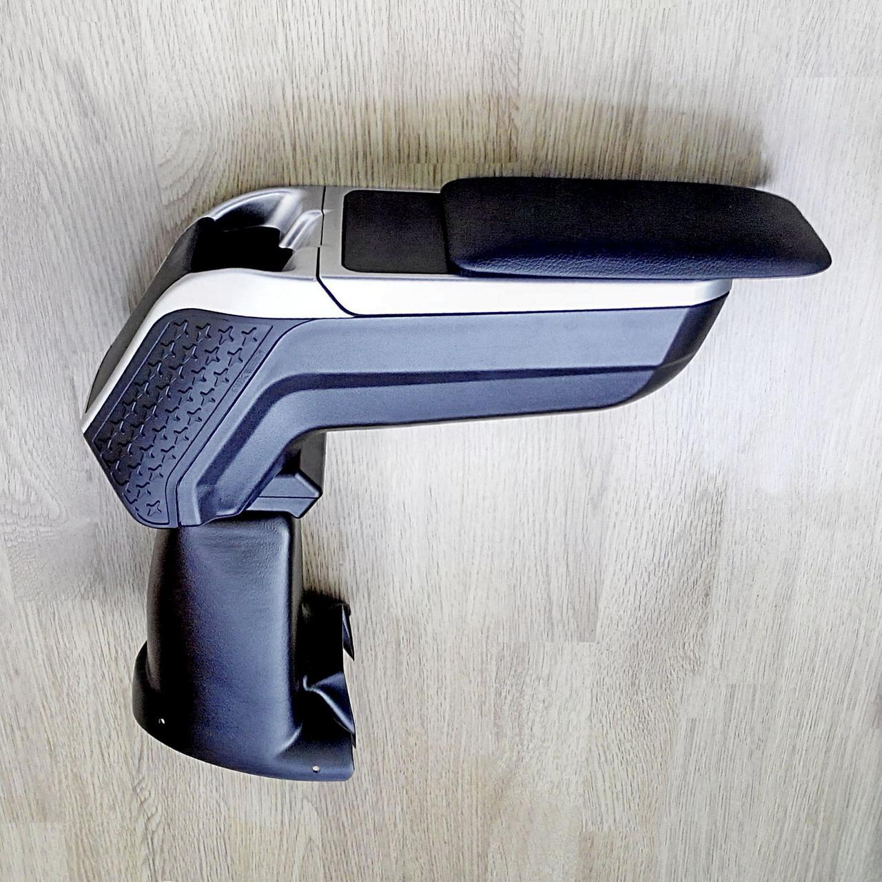 Підлокітник Armcik s4 з зсувною кришкою і регульованим нахилом для Toyota Aygo 2005-2014, фото 1