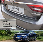 Пластикова захисна накладка на задній бампер для Toyota Avensis 4dr sedan 6.2015-3.2019