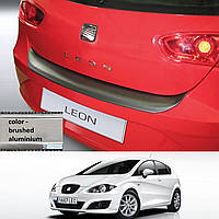 Пластиковая накладка заднего бампера для Seat Leon 5dr (not FR/Cupra) 2009-2013