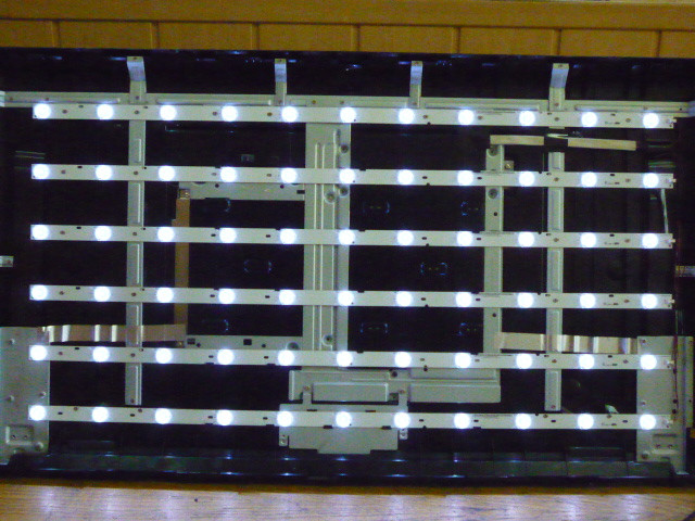 Світлодіодні LED-лінійки CL-40-D611-V6 (Б/В) (матриця TPT400LA-HF05 REV:SC1F)