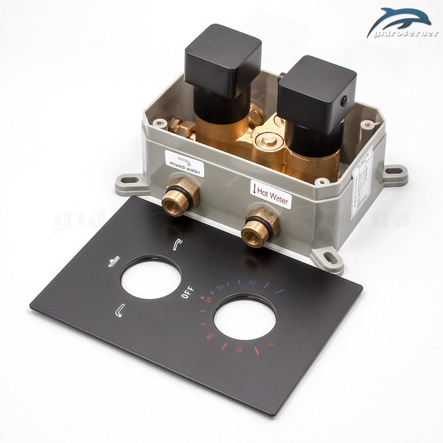 Термостатичний змішувач для душової системи прихованого монтажу BSKT-03 з перемикачем на 3 положення.