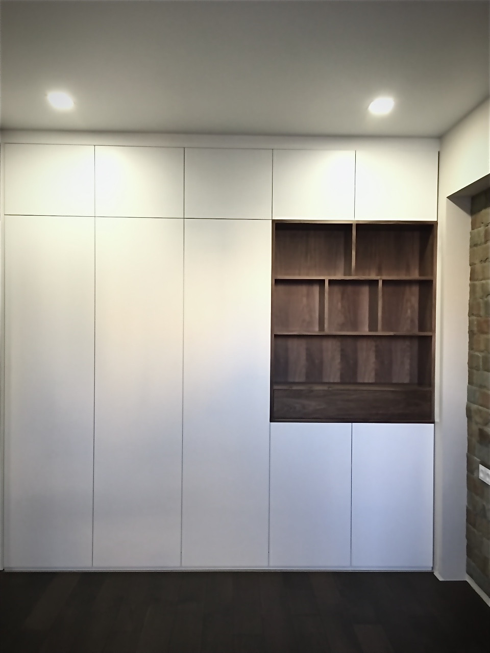 Белый шкаф в с открытыми полками под дерево. Хит 2020 по выгодным ценам ...