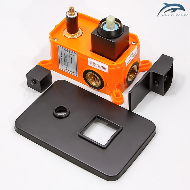 Змішувач для душового гарнітура прихованого монтажу BSKV-02 з перемикач на 2 положення.