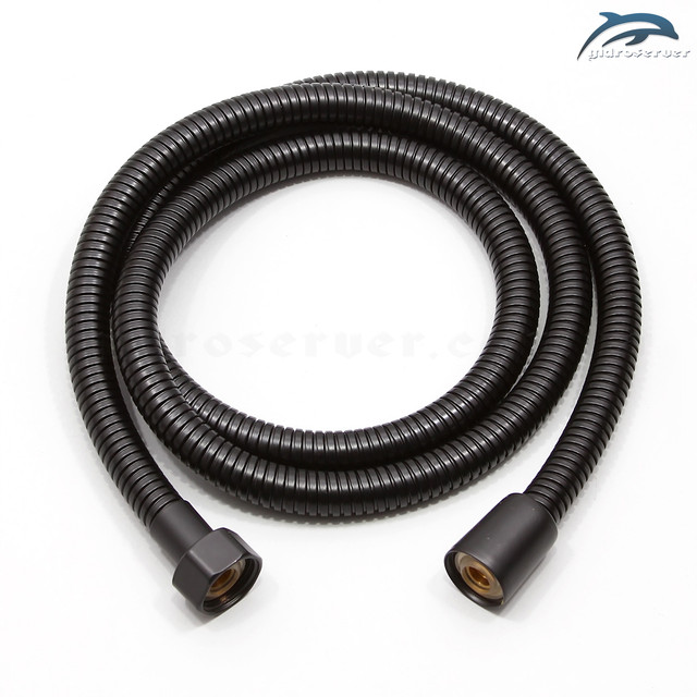 Гнучкий шланг для підключення лійки ручного душа в душовому гарнітурі прихованого монтажу BSKV-02.