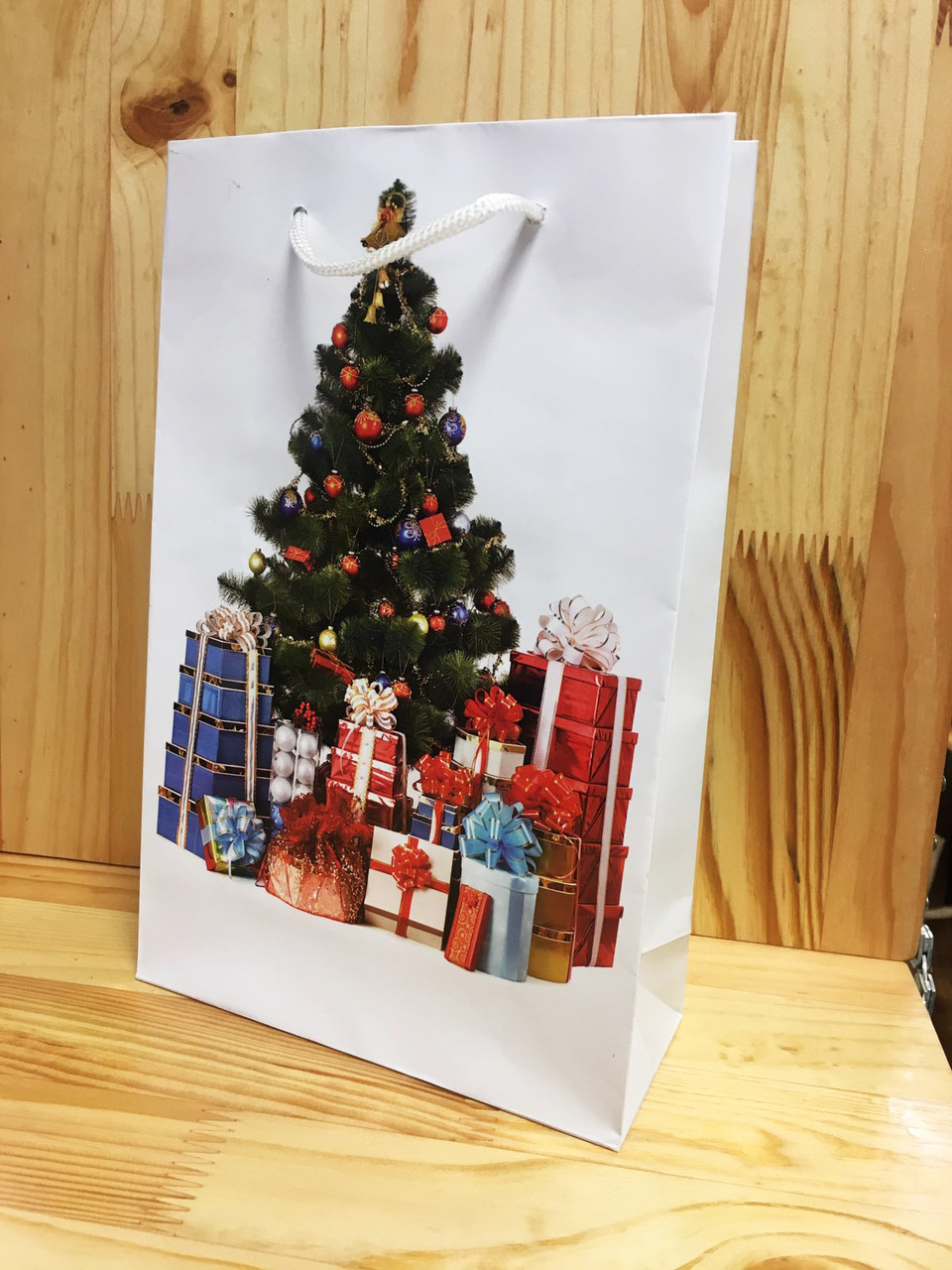 Новорічний пакет замінований Ялинка з подарунками 26х16см (PND - 1356)