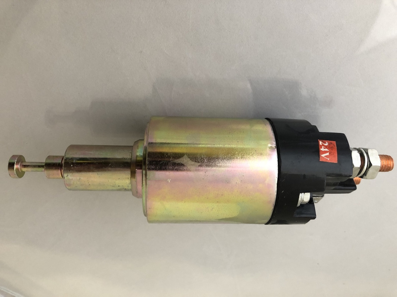 3708800 катэк. Реле втягивающее паз 3205 редукторный стартера. Втягивающий на стартер ваз 2107. Втягивающее реле ваз 57. Крышка статора 123710001 2,7 квт (jubana).