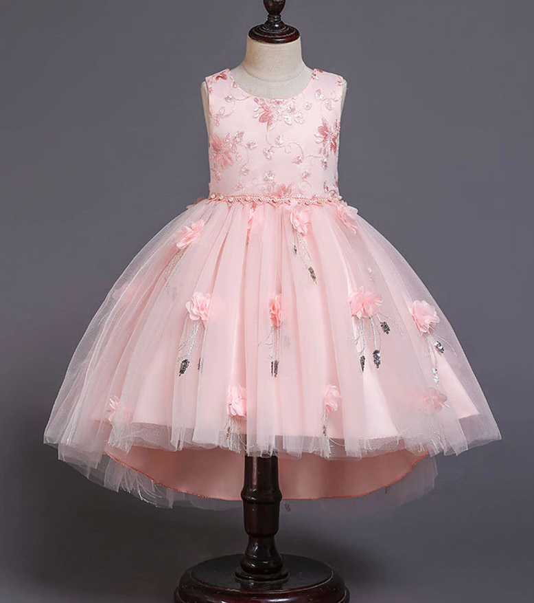 Нарядное розовое платье, каскадное.Elegant pink cascading dress.2021